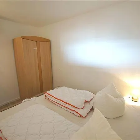 Ferienwohnung-q-3-4-0q0304 شقة *